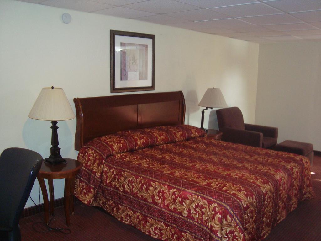 Inn At Monticello Buitenkant foto